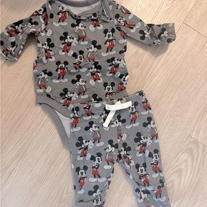 New born Mickey Mouse Baby GAP outfit and baby books!